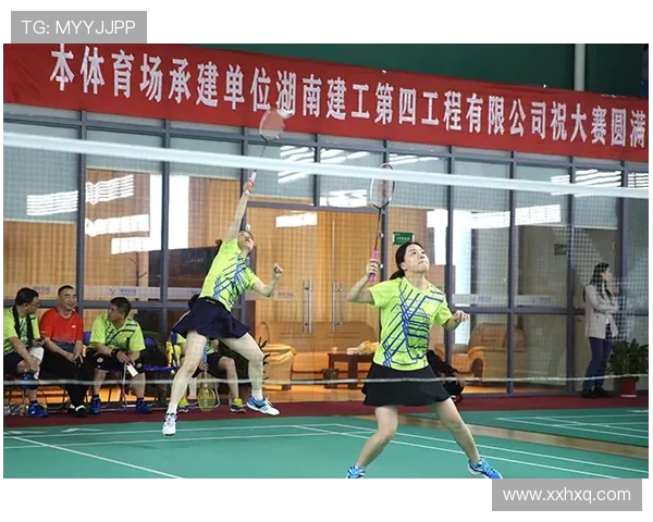 聚焦羽毛球：探讨杭州羽毛球队如何通过团队协作提升竞技水平与凝聚力