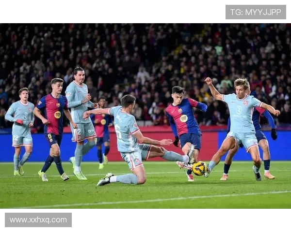 奥林匹亚科迎战拜仁慕尼黑双方争夺欧冠小组赛关键胜利