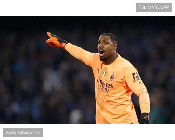 迈尼昂的崛起与挑战：从守门员到球队核心的传奇之路