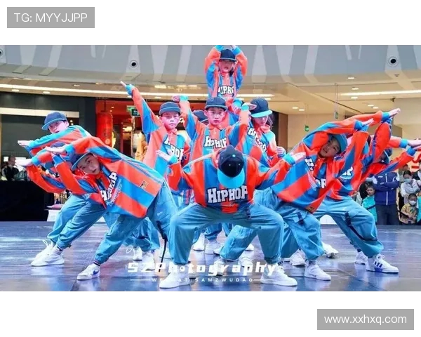 重庆街舞队凭借灵活性实力荣登全国街舞灵活性排行榜第4名 重庆街舞队凭借灵活性实力荣登全国街舞灵活性排行榜第4名