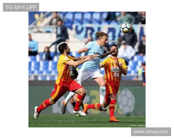 阿甲联赛精彩对决飓风队迎战大学队争夺胜利荣耀